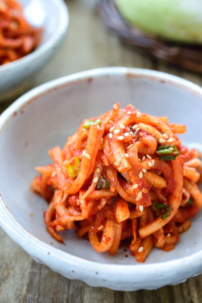 Musaengchae (Spicy Radish Salad)