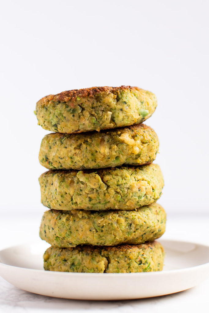 Cheezy Broccoli Quinoa Burgers