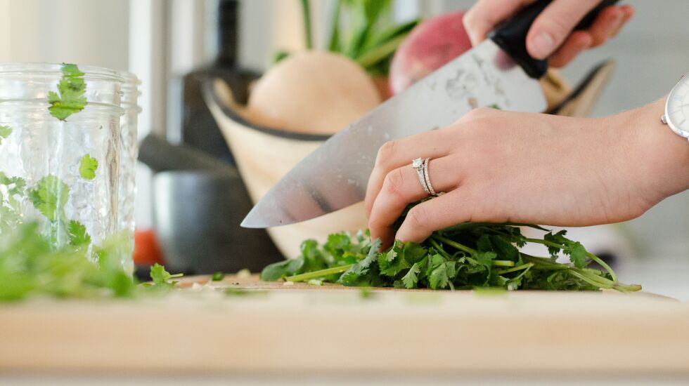 Zero-waste kitchens: What is zero-waste cooking?