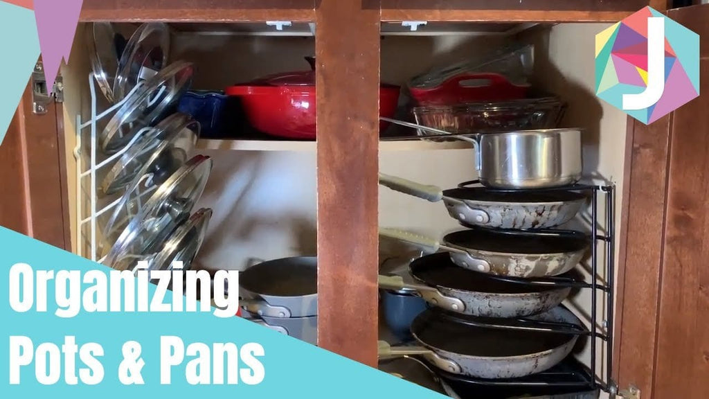 I did a quick video about the ways I organize the pots and pans in my kitchen! Here are the products I used (affiliate links) Pan sorter -