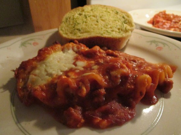 Today’s Menu: Lasagna with Meat and Sauce w/ Texas Toast (Light)