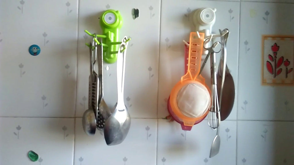 In this video you can see how we can oranizied spoons in different ways in various organizers..