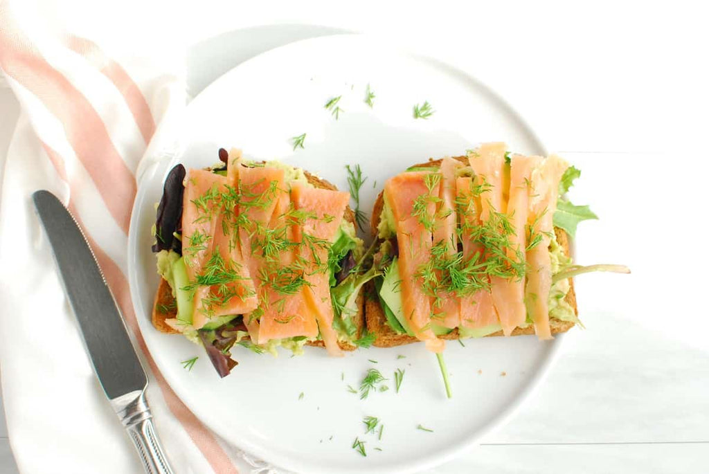 Healthy Smoked Salmon Breakfast Toast
