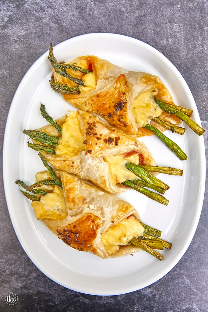 Cheesy Asparagus & Salami Puff Pastry Bundles